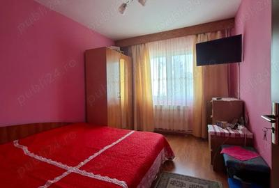 Zona Orizont - 3 camere semidecomandat balcon mobilat centrala etaj 2 - 7