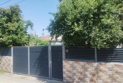 Vand casa P+M 243 mp, curte 2000 mp in jude?ul Ialomi?a de - 2