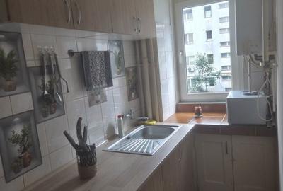 Apartament cu 2 camere semidecomandat în Florilor - 3