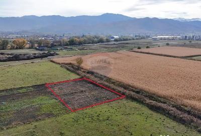 Teren de 921 mp, în Bartolomeu - 6