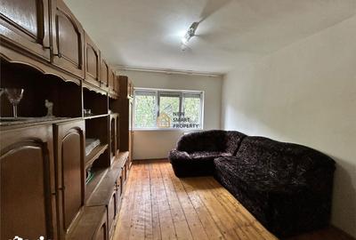 Apartament cu 3 camere semidecomandat în Seleuș