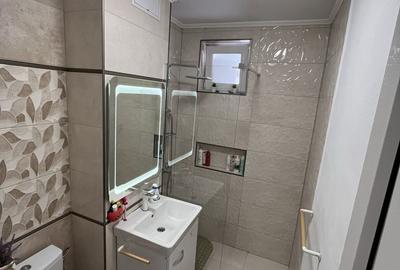 Apartament cu 3 camere decomandat în Central - 3