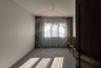 Casă cu 5 camere cu Canalizare în Central - 15