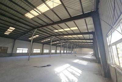 Spațiu comercial, de 4,000 mp, în Central - 5