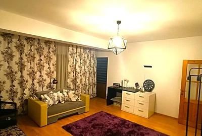 Casă individuală cu 4 camere cu Canalizare în Km 4-5 - 1