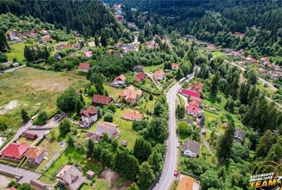 FILM! 900mp intravilan, aprobat CU, in frumoasa statiune Bai