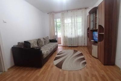 Apartament cu 2 camere, etajul 1/4, zona Podu Ros - 4