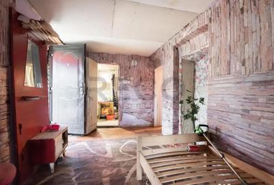 Casă cu 2 camere cu Teren 834 Mp în Cetariu - 10