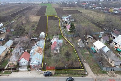 Casa si teren de in Tifesti - Sat Olesesti 30.000 Euro - 1