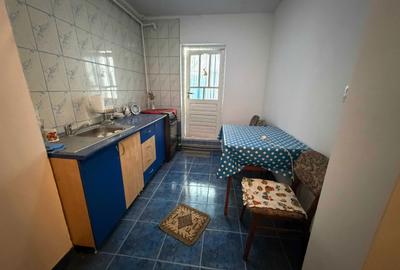 Apartament cu 3 camere decomandat în Romanești - 3