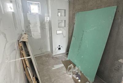 Apartament cu 3 camere semidecomandat în Central - 3