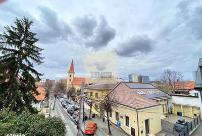 Spațiu comercial, de 40 mp, în Central