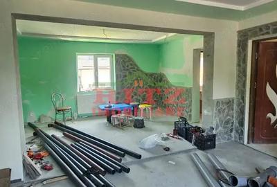 Apartament cu 3 camere în Caracal - 8