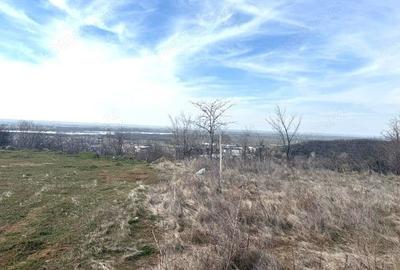 Teren de 3297 mp, în Central - 1