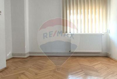 Apartament spa?ios intr-o cladire istorica, zona cent... - 14