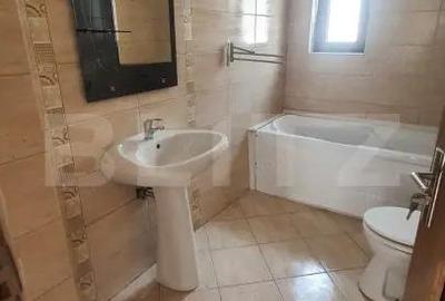 De inchiriat Casa individuala 1 , parcare, curte 300m, strazii Mihai Romanul - 12