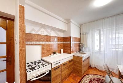 Apartament cu 2 camere decomandat în Traian - 4