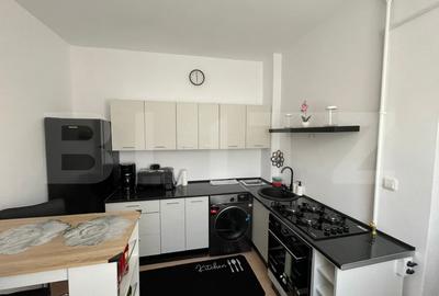 Apartament de vamzare, cu 2 camere, zona Tractorul - 1