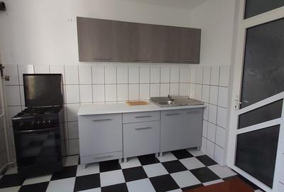 Apartament cu 3 camere decomandat, mobilat în Central - 6