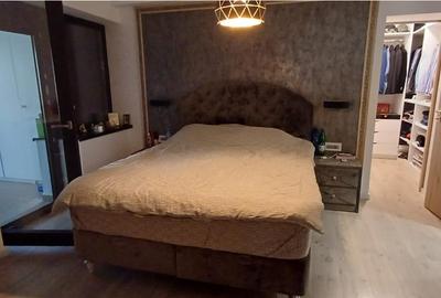 Apartament cu 4 camere semidecomandat, mobilat în Bartolomeu - 13