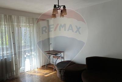 Apartament cu 3 camere decomandate de inchiriat pe Calea Floresti - 2