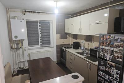 Apartament cu 2 camere decomandat în Trivale - 2