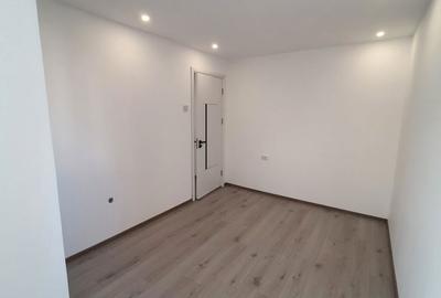 Apartament cu 3 camere semidecomandat în Central - 2