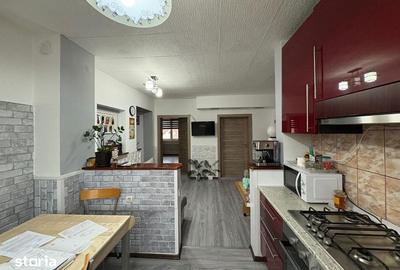Casă cu 4 camere cu Teren 128 Mp în Central - 4