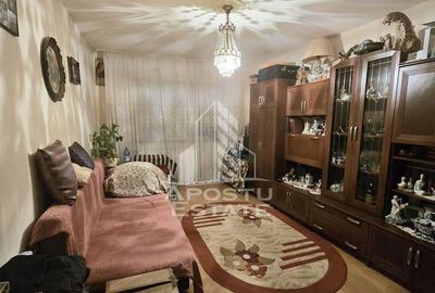 Apartament cu 2 camere, decomandat, centrala proprie, zon... - 2