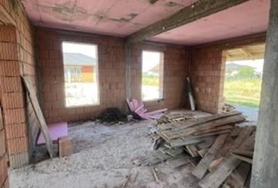 RECO, Casa la rosu in Cihei, Bihor - 10