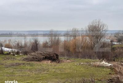 Teren de 2142 mp, în Teasc - 1