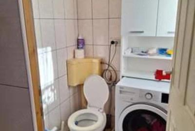 Casă cu 5 camere cu Teren 211 Mp în Brătianu - 2