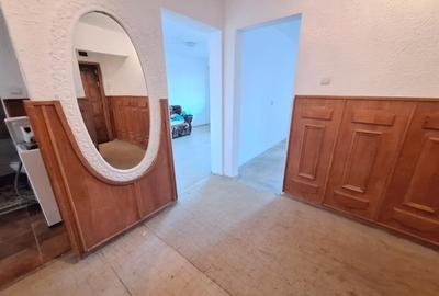 Apartament cu 3 camere decomandat în Narcisa - 18