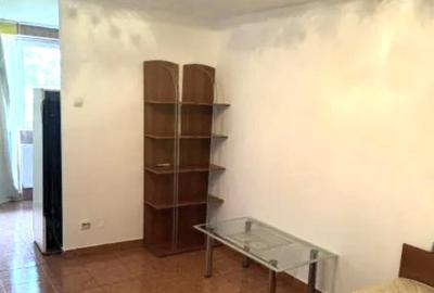 Garsonieră semidecomandată în Muncii - 1