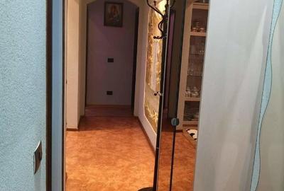 Apartament cu 3 camere decomandat în Complex Studențesc - 9