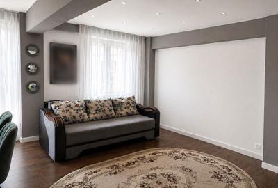 Apartament cu 3 camere semidecomandat în Central