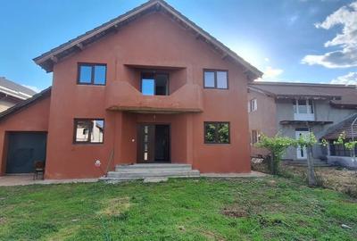 Casa/Vila de vanzare in comuna Podari sat Gura Vaii