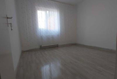 Apartament cu 2 camere semidecomandat în Central - 4