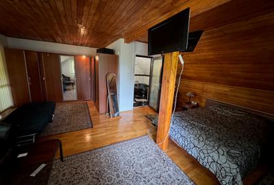 Casă individuală cu 8 camere cu Canalizare în Central - 35