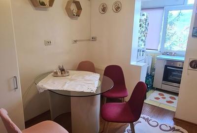 Apartament cu 2 camere decomandat în Central - 2
