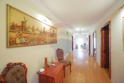 Hotel/Pensiune, de 438 mp, în Nufărul - 17