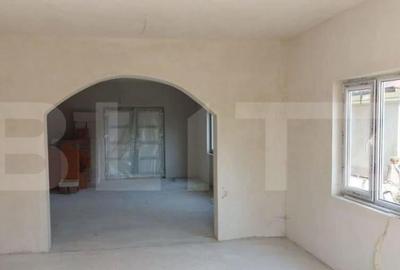 Casă cu 18 camere cu Teren 619 Mp în Central - 3