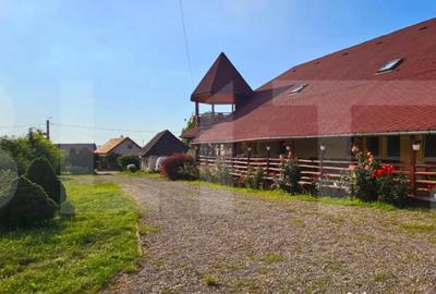 Casă cu 16 camere cu Teren 1663 Mp în Bicfalău - 5