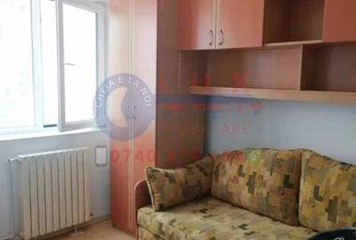 Apartament cu 3 camere semidecomandat, mobilat în Big