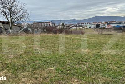 Teren de 4600 mp, în Central - 2