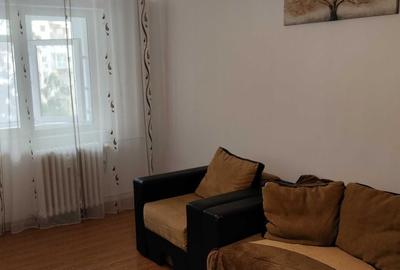 De închiriat: apartament 2 camere-Pa?cii -metrou 5 min - pet friendly - 3