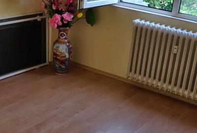 Apartament cu 2 camere semidecomandat în Micro 38 - 2