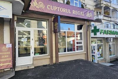 Spațiu comercial, de 103 mp, în Central - 9