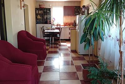 Casă cu 6 camere în Mogoșoaia - 9