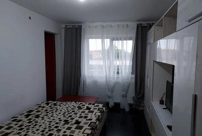 De inchiriat garsoniera Zona ?agului - 7